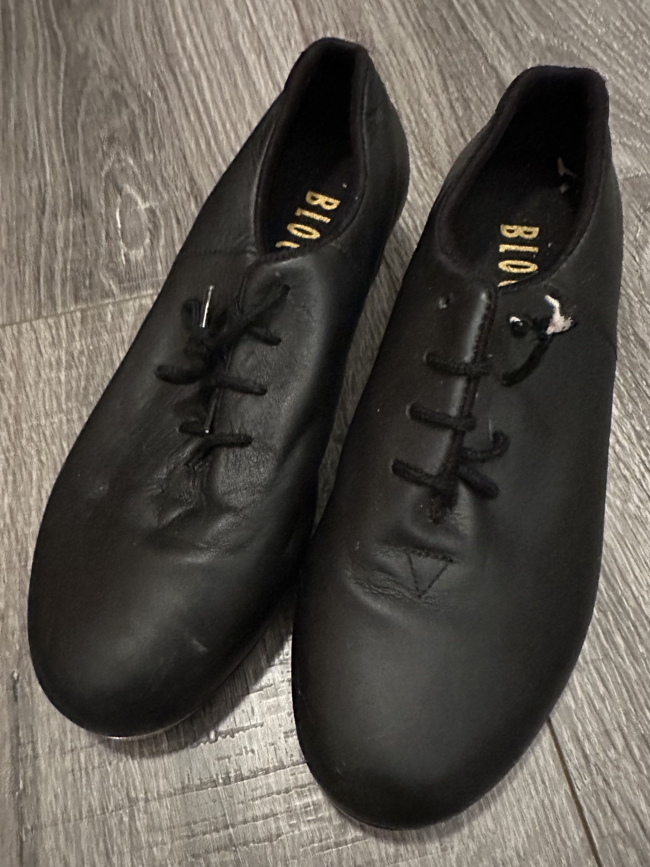 Bloch tap shoes