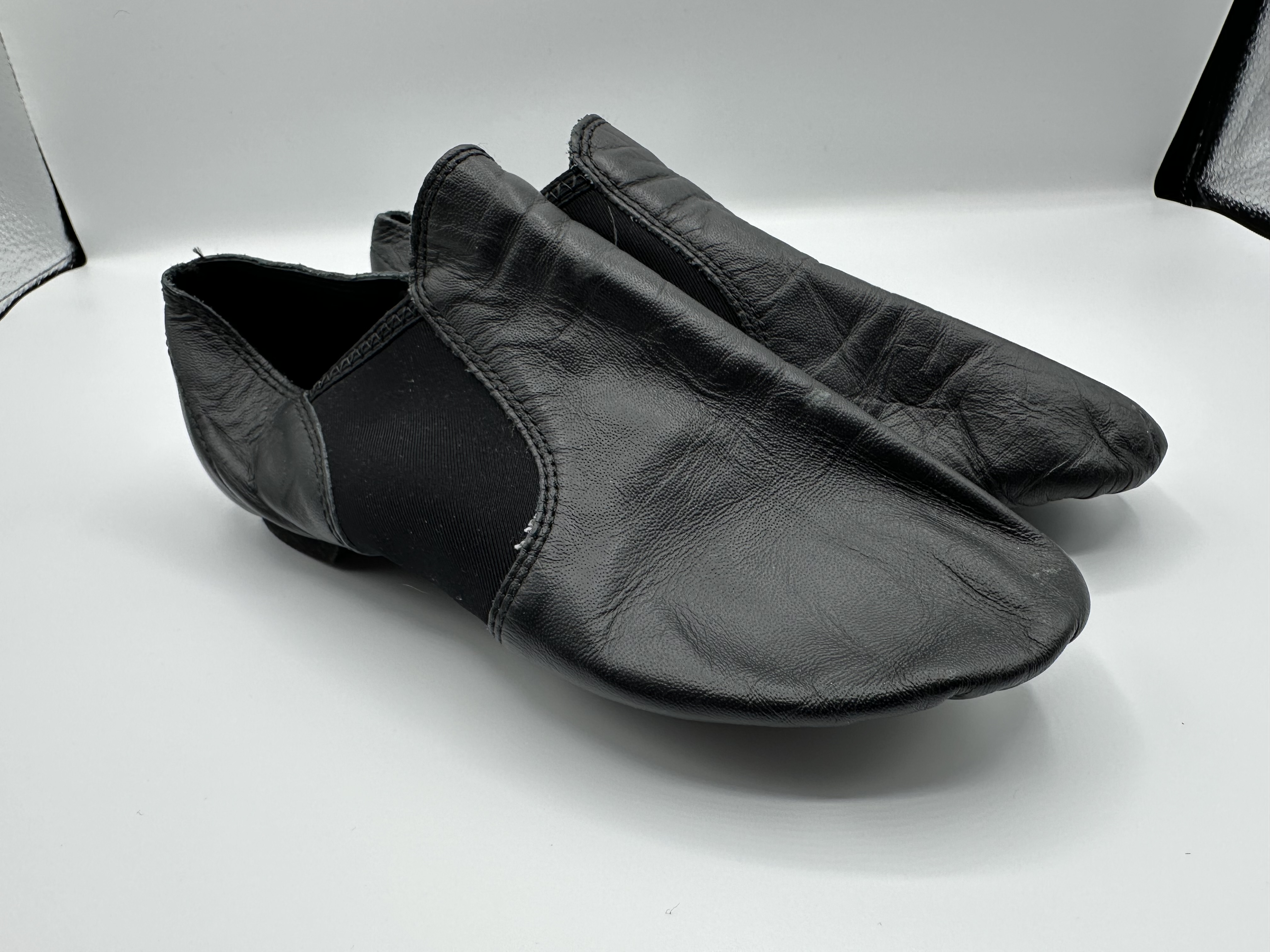 Capezio jazz slip-on shoes