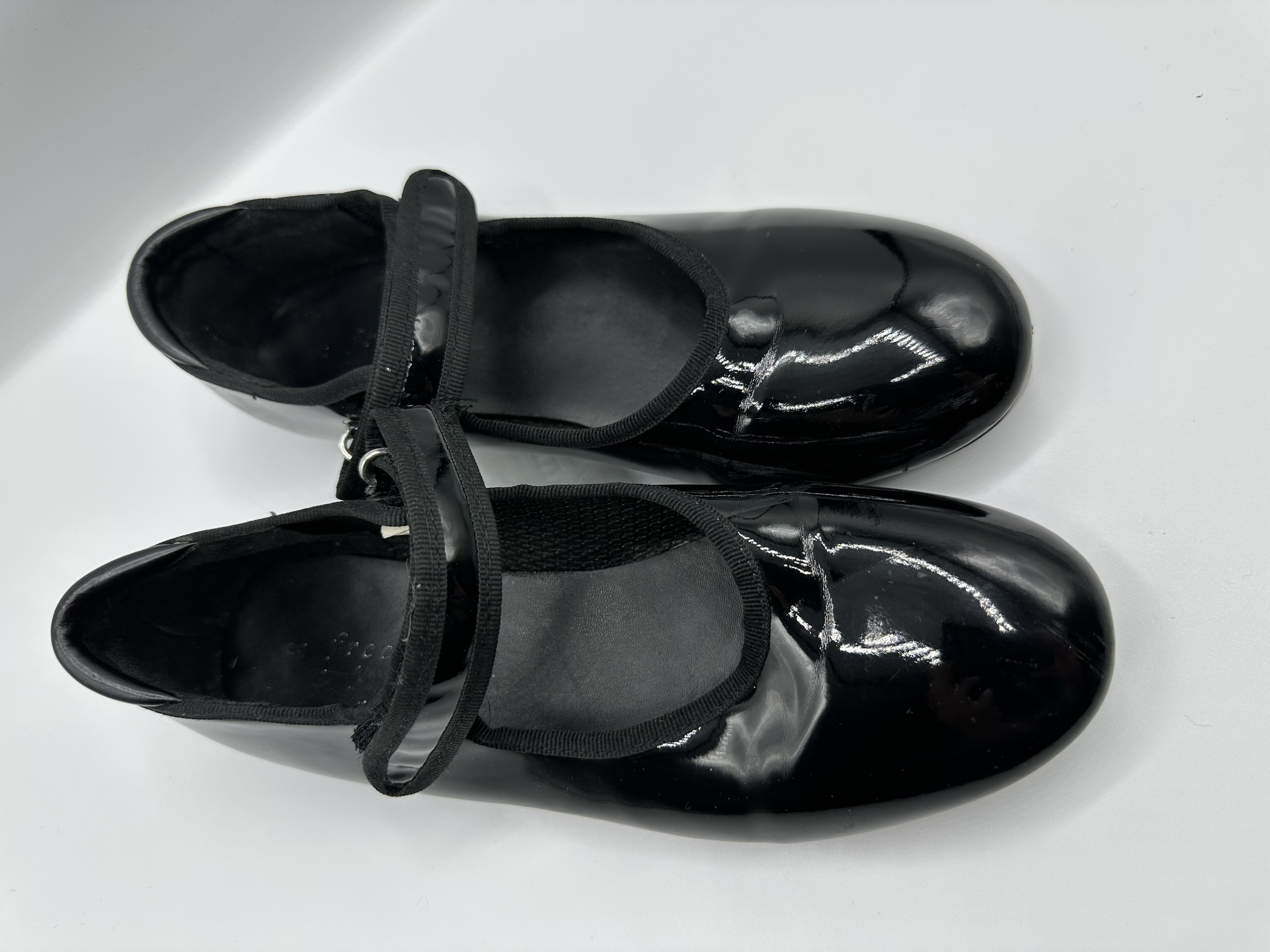 Freestyle tap shoes